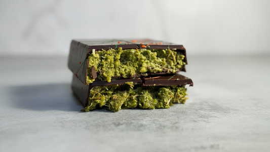 Kunafa Filled Chocolate Bar